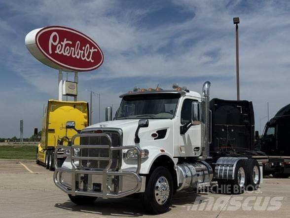 Peterbilt 567 Trekkers