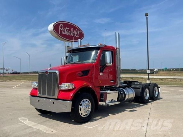 Peterbilt 567 Trekkers