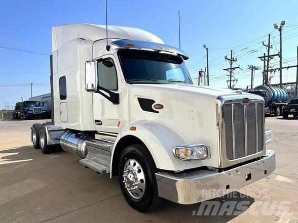 Peterbilt 567 Trekkers