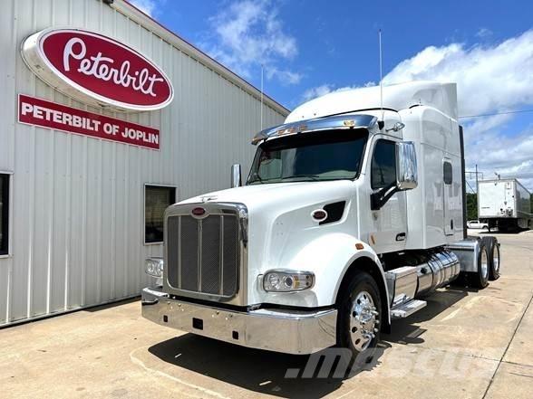 Peterbilt 567 Trekkers