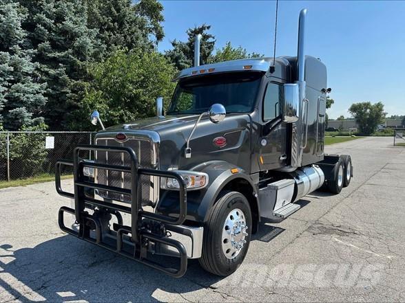 Peterbilt 567 Trekkers