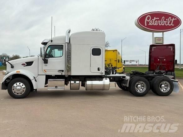 Peterbilt 567 Trekkers