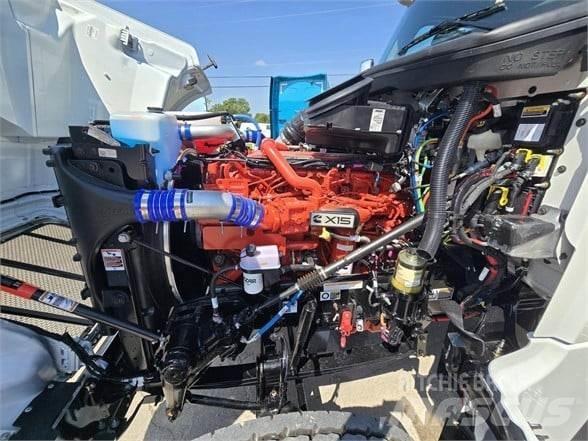 Peterbilt 567 Trekkers