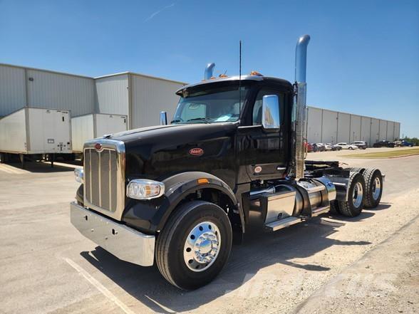 Peterbilt 567 Trekkers