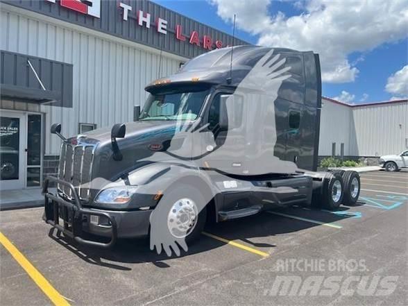 Peterbilt 579 Trekkers