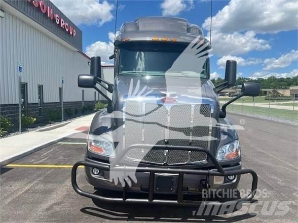 Peterbilt 579 Trekkers