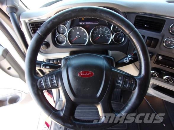 Peterbilt 579 Trekkers