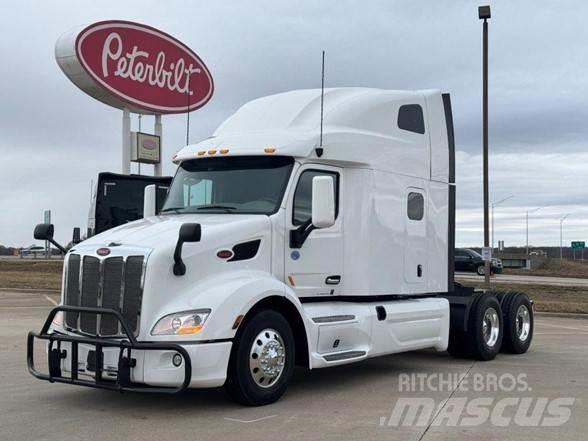 Peterbilt 579 Trekkers