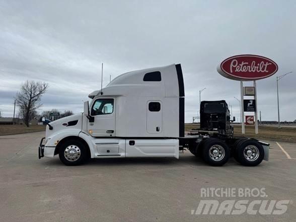 Peterbilt 579 Trekkers