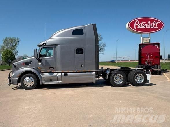 Peterbilt 579 Trekkers