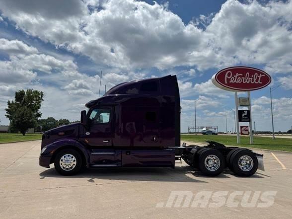Peterbilt 579 Trekkers