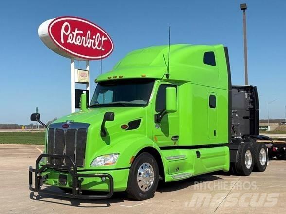 Peterbilt 579 Trekkers