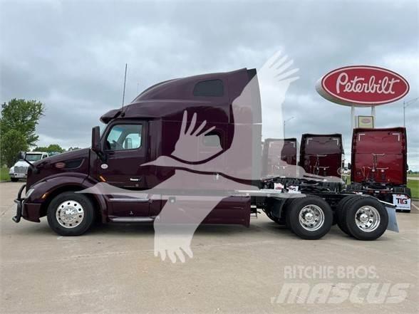 Peterbilt 579 Trekkers