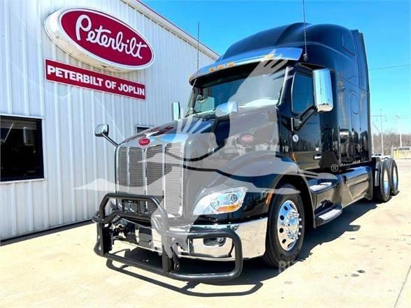 Peterbilt 579 Trekkers