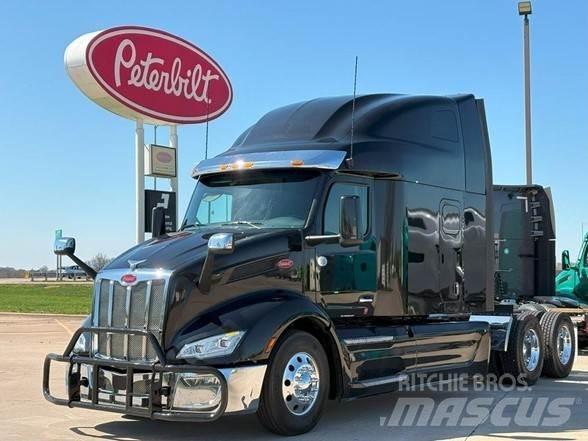 Peterbilt 579 Trekkers