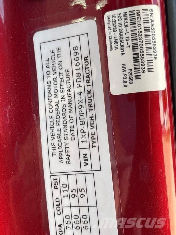 Peterbilt 579 Trekkers