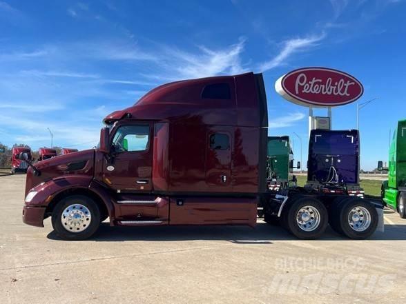 Peterbilt 579 Trekkers