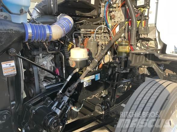 Peterbilt 579 Trekkers