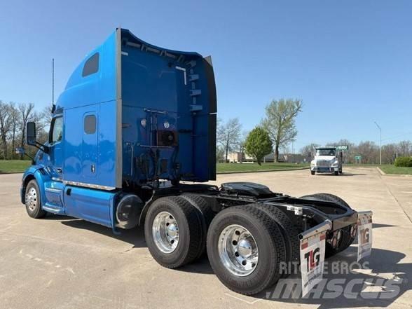 Peterbilt 579 Trekkers