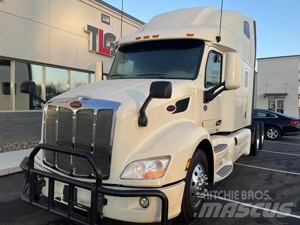 Peterbilt 579 Trekkers