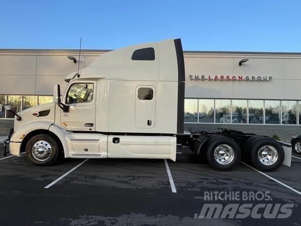 Peterbilt 579 Trekkers