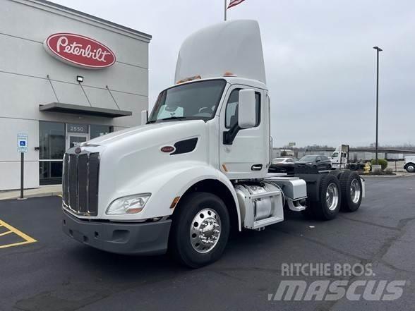 Peterbilt 579 Trekkers