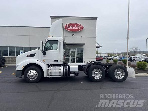 Peterbilt 579 Trekkers