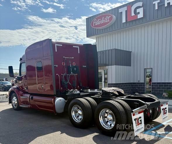Peterbilt 579 Trekkers