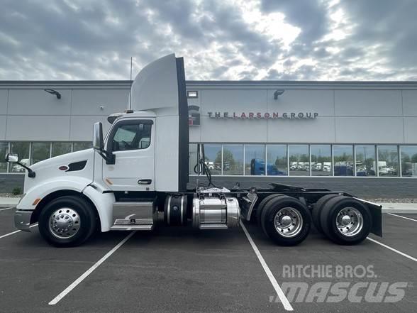 Peterbilt 579 Trekkers
