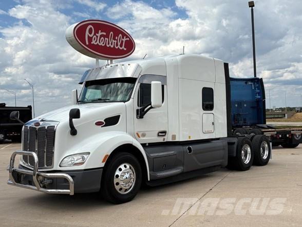 Peterbilt 579 Trekkers