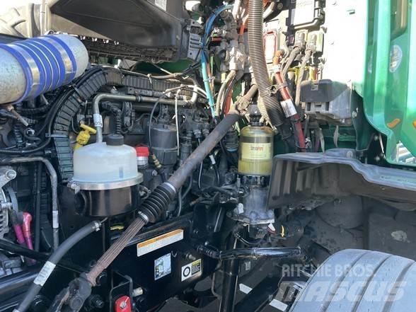Peterbilt 579 Trekkers