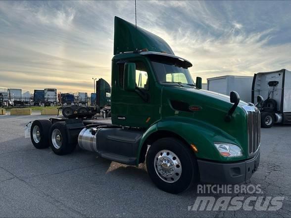 Peterbilt 579 Trekkers