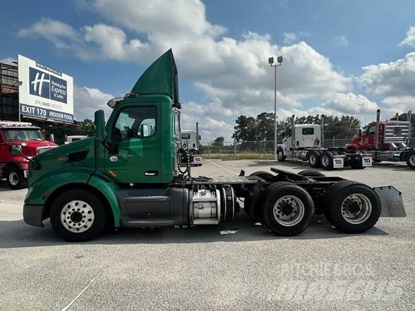 Peterbilt 579 Trekkers
