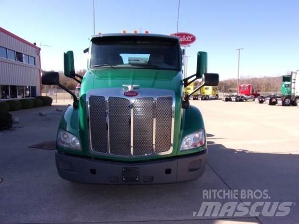 Peterbilt 579 Trekkers