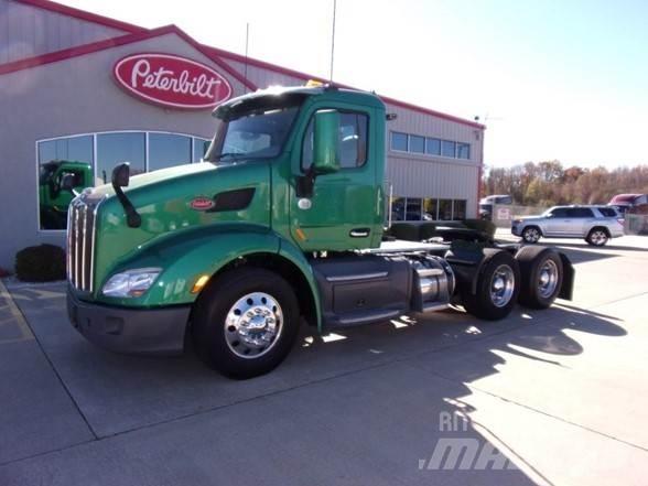 Peterbilt 579 Trekkers