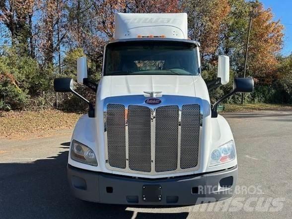 Peterbilt 579 Trekkers