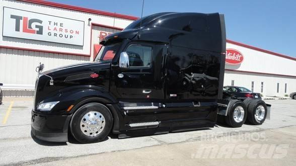 Peterbilt 579 Trekkers