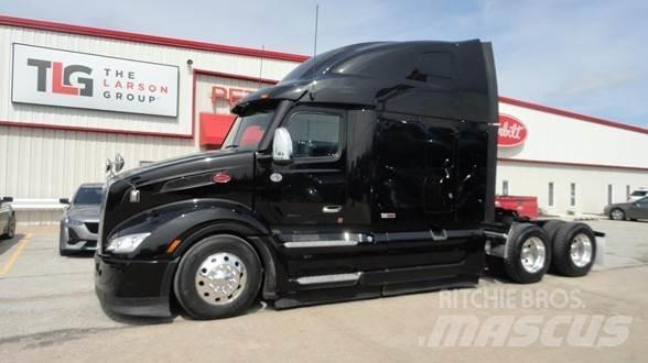 Peterbilt 579 Trekkers