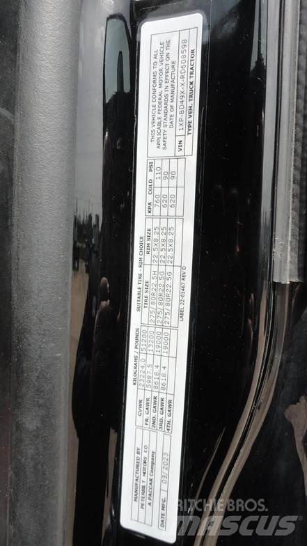 Peterbilt 579 Trekkers