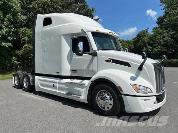 Peterbilt 579 Trekkers