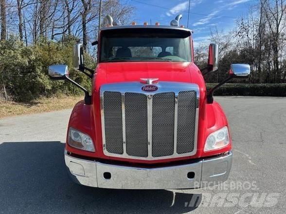 Peterbilt 579 Trekkers