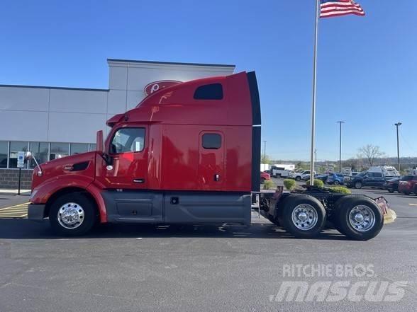 Peterbilt 579 Trekkers