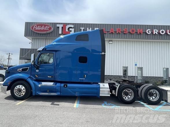 Peterbilt 579 Trekkers