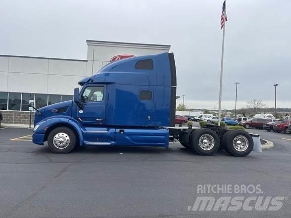 Peterbilt 579 Trekkers