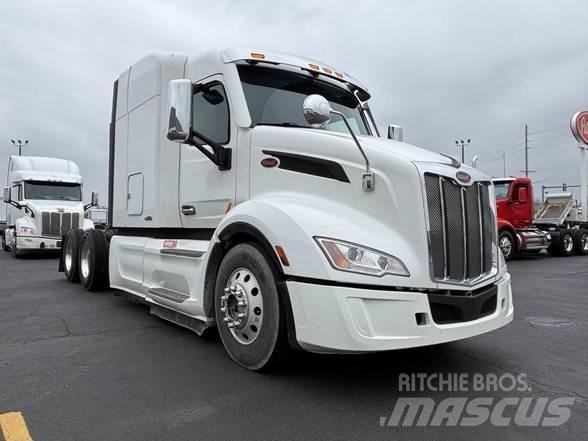 Peterbilt 579 Trekkers