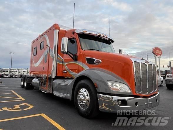 Peterbilt 579 Trekkers