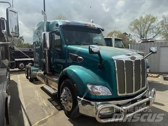 Peterbilt 579 Trekkers