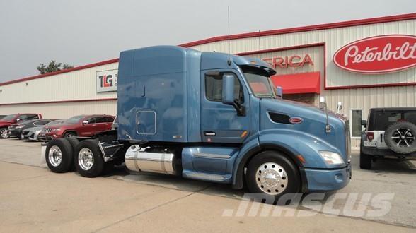 Peterbilt 579 Trekkers