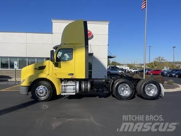 Peterbilt 579 Trekkers