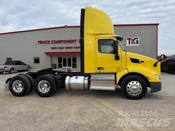 Peterbilt 579 Trekkers
